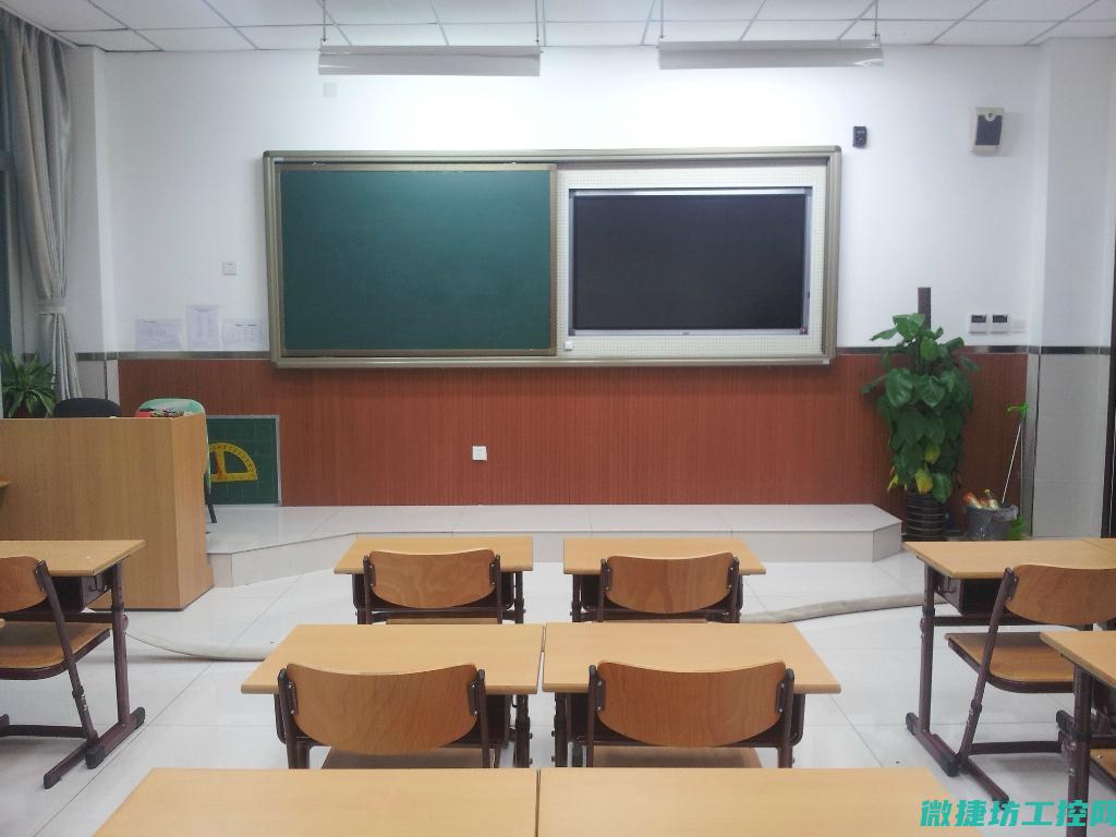 触摸屏在教育领域的应用及其优势探讨