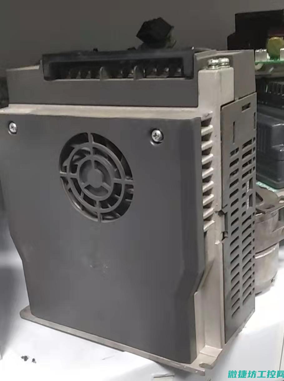 变频器故障EFF13 (变频器故障e01是怎么回事)