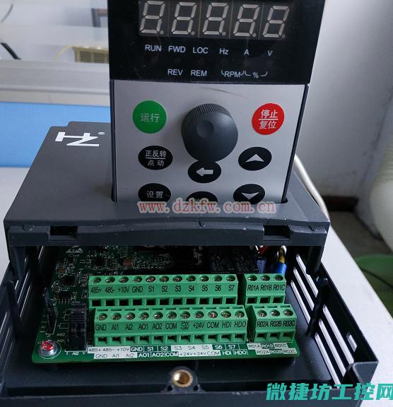 变频器设置无电流故障 (变频器设置无输出电压)