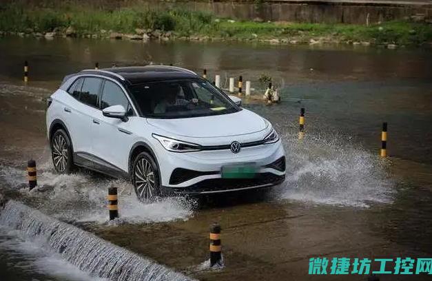 雨天汽车发电机故障 (下雨发电机可以露天使用吗)